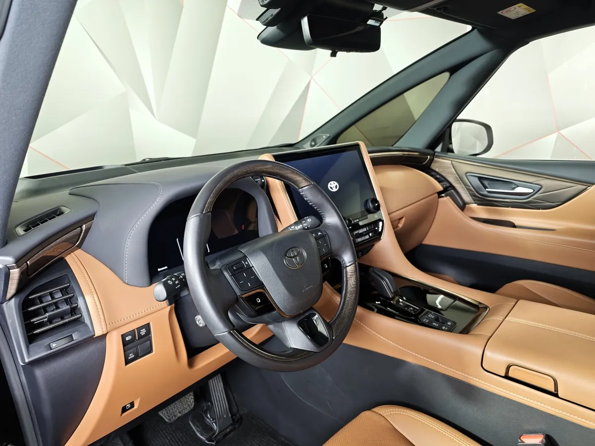 Toyota Alphard 2.5h AT 4WD (190 л.с.) Черный в АВИЛОН. Слайд №17