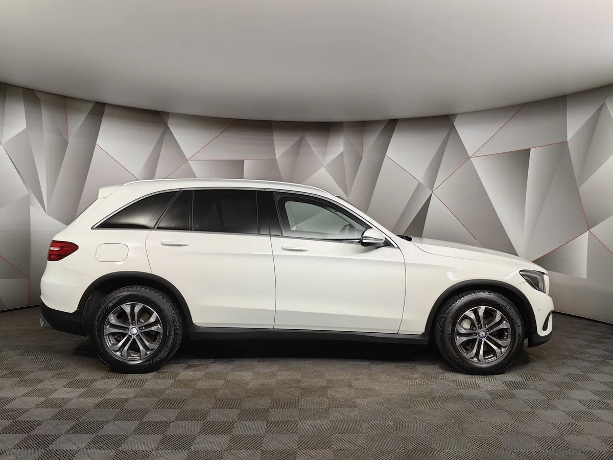 Mercedes-Benz GLC 250 9G-TRONIC 4MATIC (211 л.с.) Особая серия Белый в АВИЛОН. Слайд №6