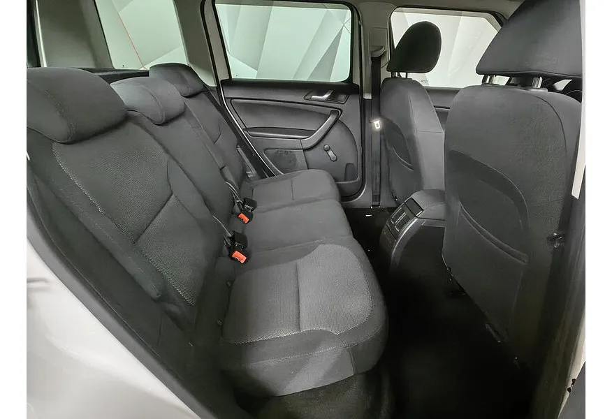 АВИЛОН - Skoda Yeti 1.4 TSI DSG (122 л.с.) Active Белый - slide 9