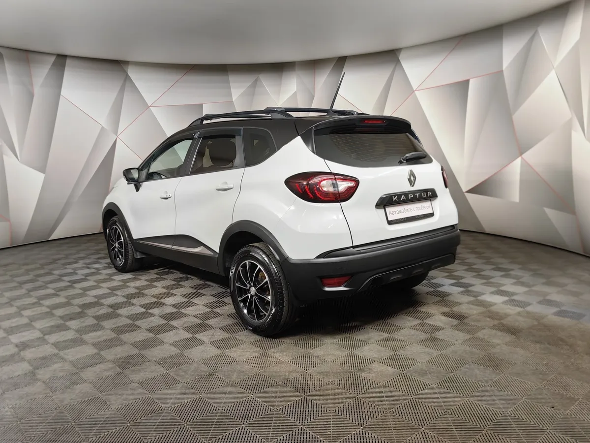 Renault Kaptur 1.6 MT (114 л.с.) Белый в АВИЛОН. Слайд №4