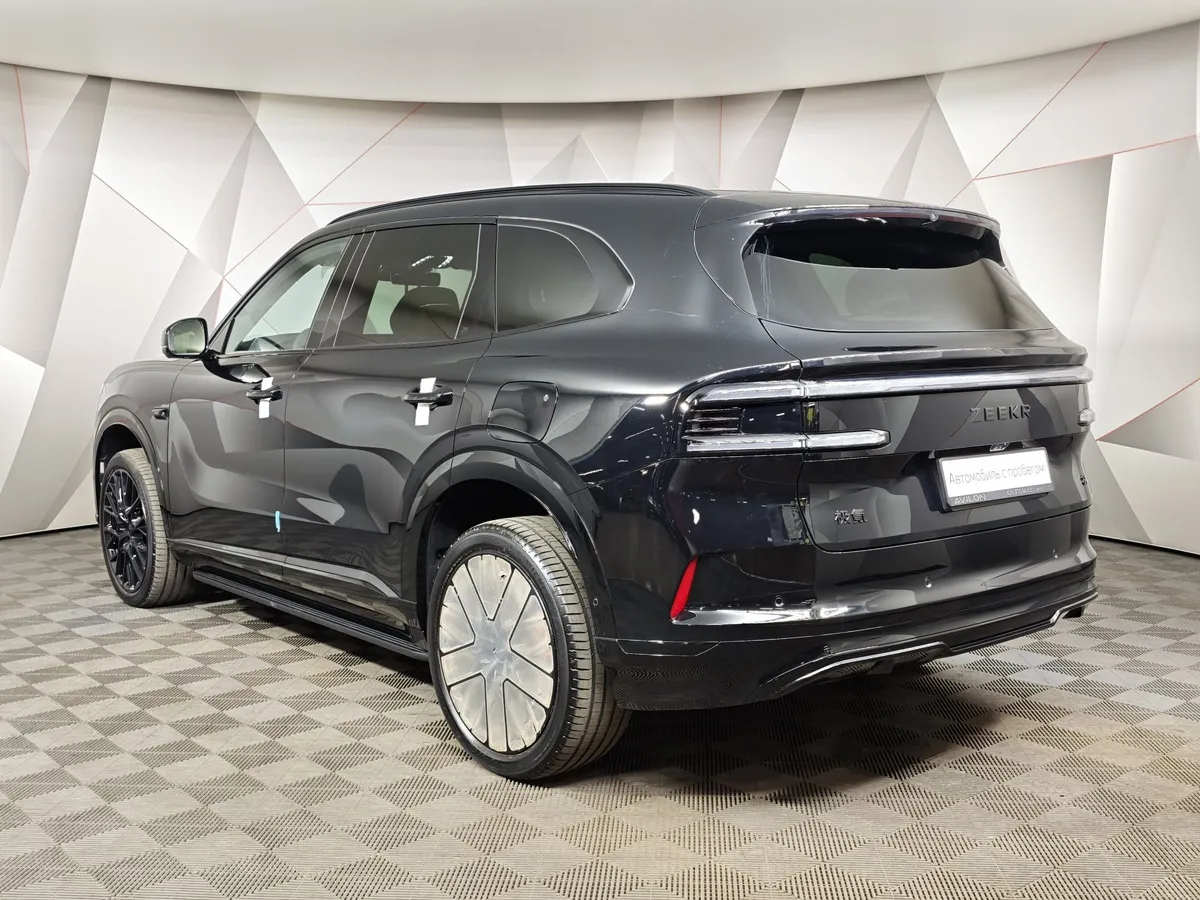 Zeekr 8X 2.0h AT 4WD (898 л.с.) Ultra+ Черный в АВИЛОН. Слайд №4