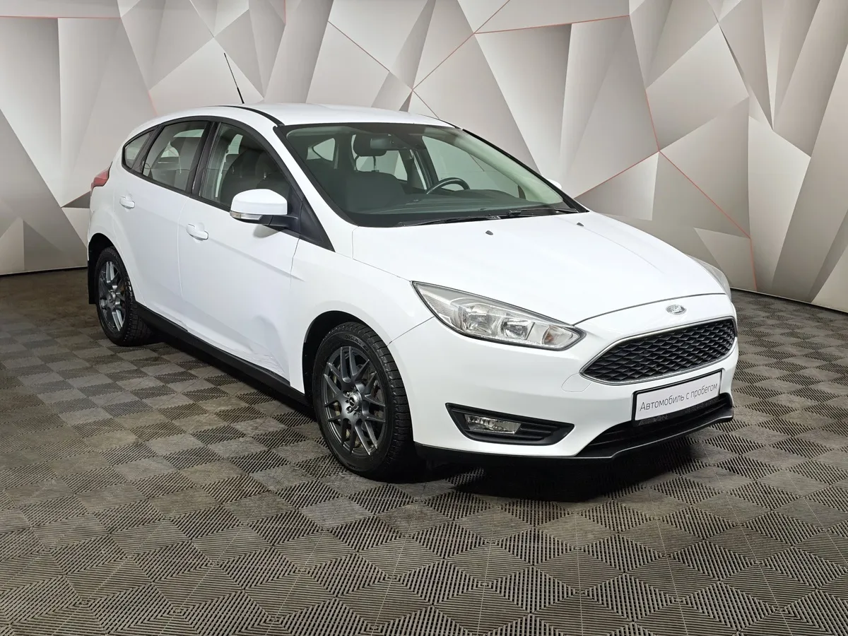 Ford Focus 1.6 PowerShift (105 л.с.) Trend Белый в АВИЛОН. Слайд №3