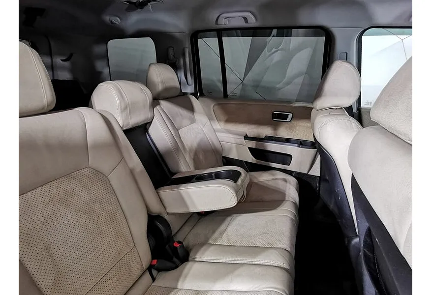 Honda Pilot 3.5 AT 4WD (257 л.с.) Золотой в АВИЛОН. Слайд №16