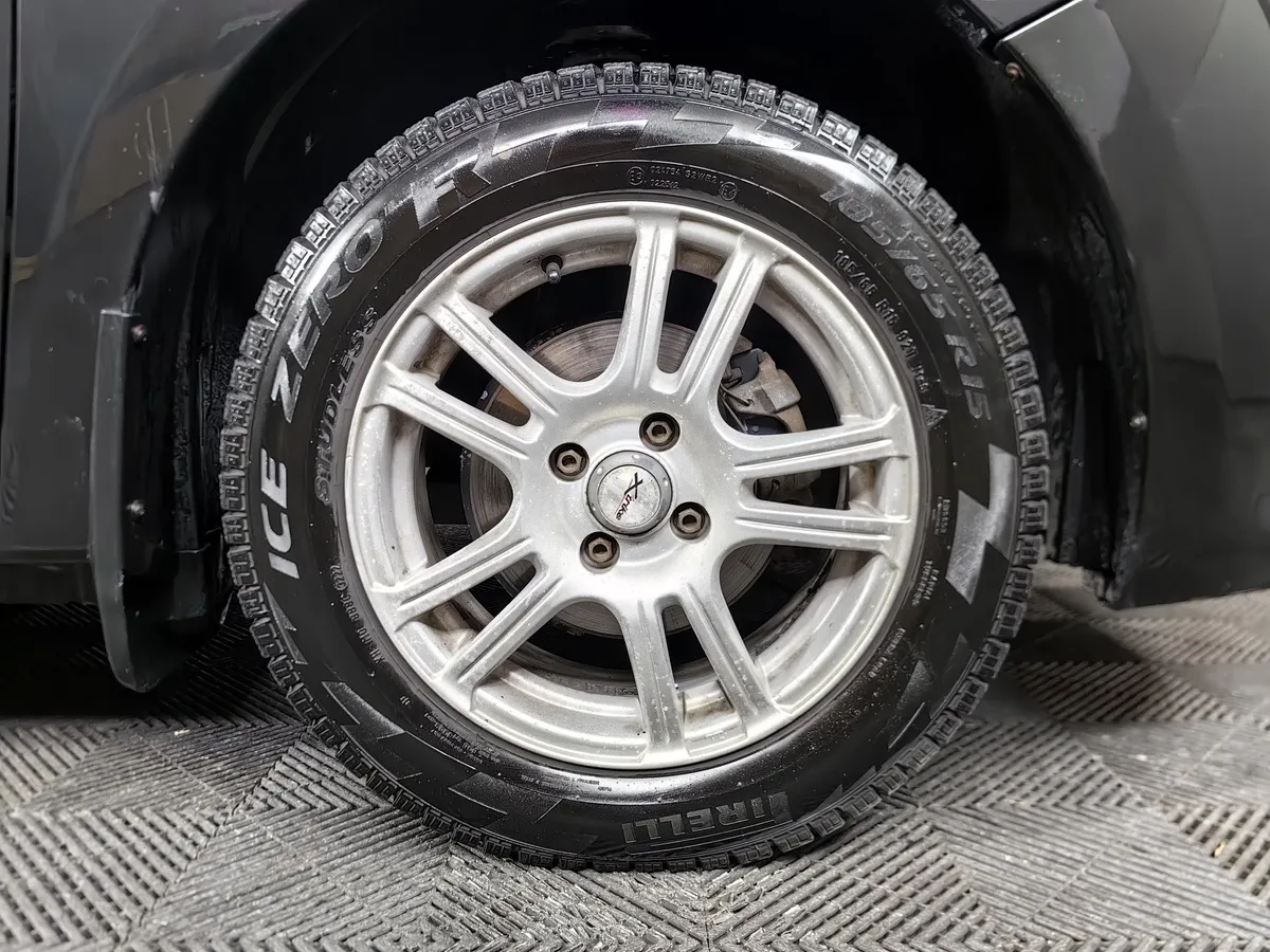 Renault Logan 1.6 MT (82 л.с.) Черный в АВИЛОН. Слайд №9