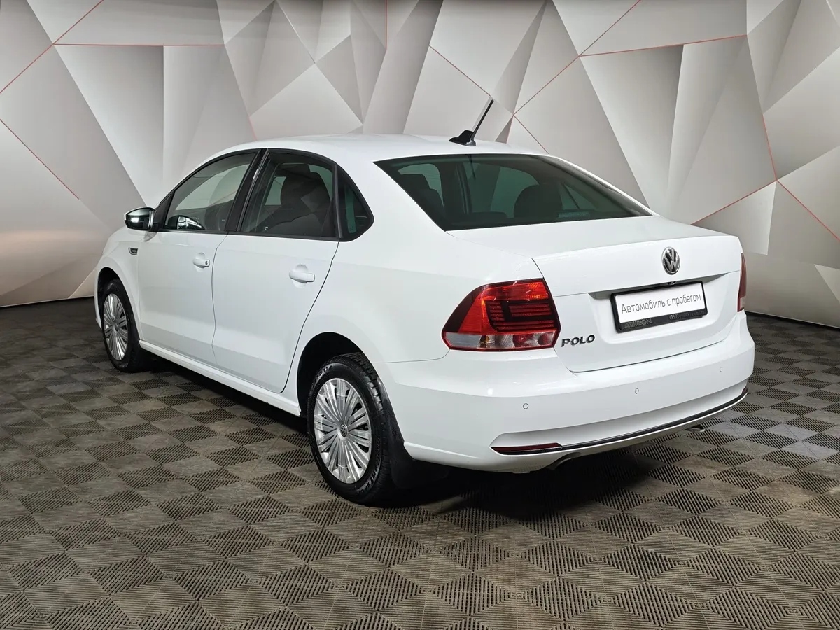 Volkswagen Polo 1.6 MPI AT (110 л.с.) Highline Белый в АВИЛОН. Слайд №4