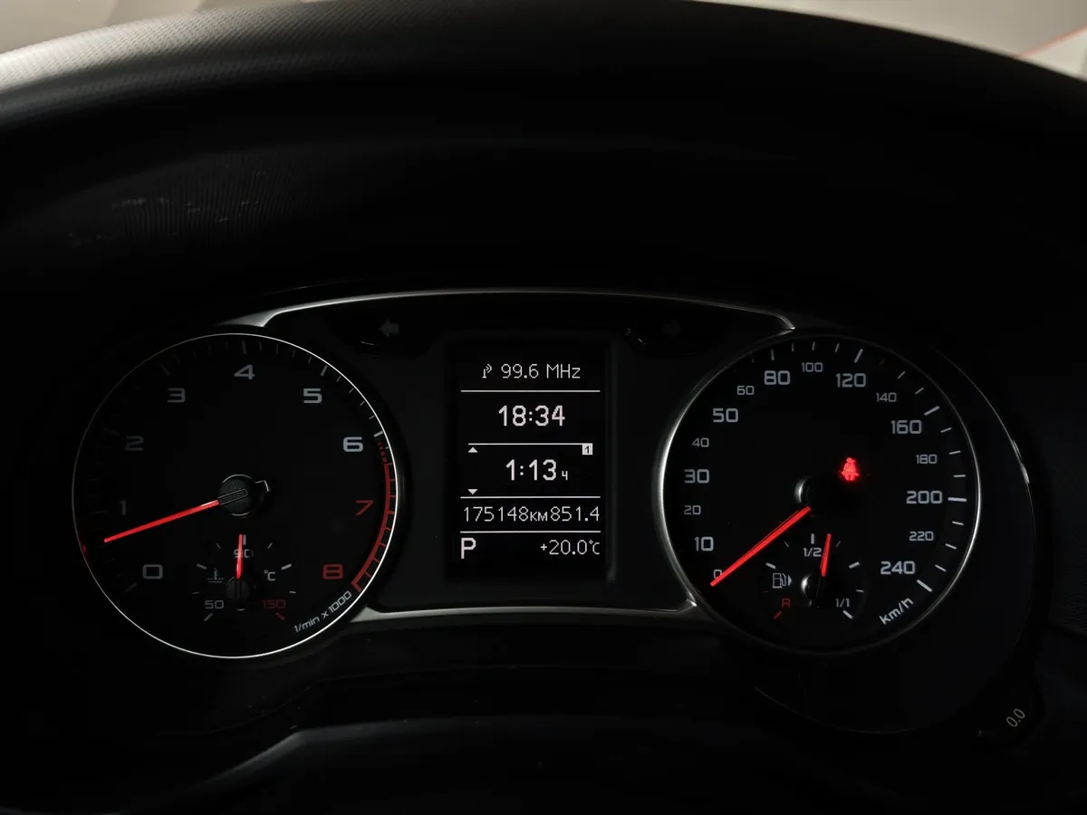 Audi A1 1.4 TFSI S-tronic (122 л.с.) Коричневый в АВИЛОН. Слайд №17