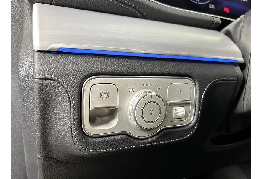 Mercedes-Benz GLE 450 4MATIC 9G-TRONIC (367 л.с.) Черный в АВИЛОН. Слайд №14 Mercedes-Benz GLE 450 4MATIC 9G-TRONIC (367 л.с.) Черный в АВИЛОН. Слайд №14