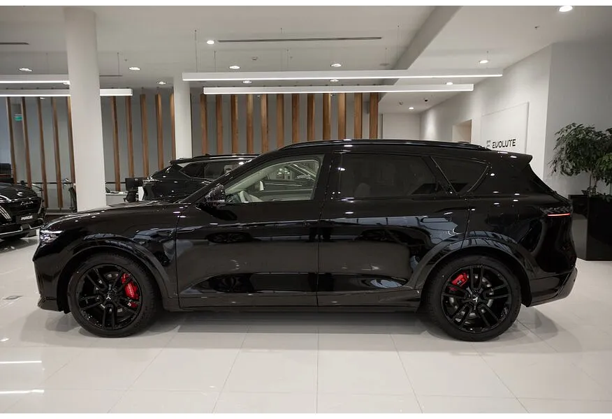 Voyah Free EVR 1.5 AT AWD (510 л.с.) Sport + Черный в АВИЛОН. Слайд №3