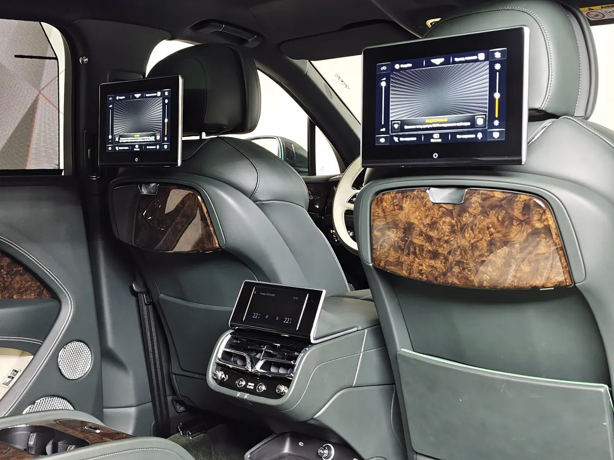 Bentley Bentayga 4.0 AT AWD (550 л.с.) Azure First Edition Комбинированный в АВИЛОН. Слайд №28