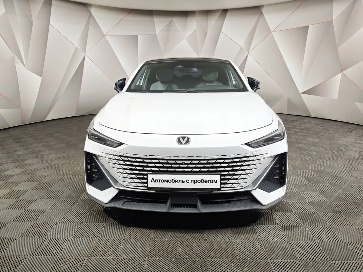 Changan UNI-V 1.5 AMT (181 л.с.) Tech Белый в АВИЛОН. Слайд №7