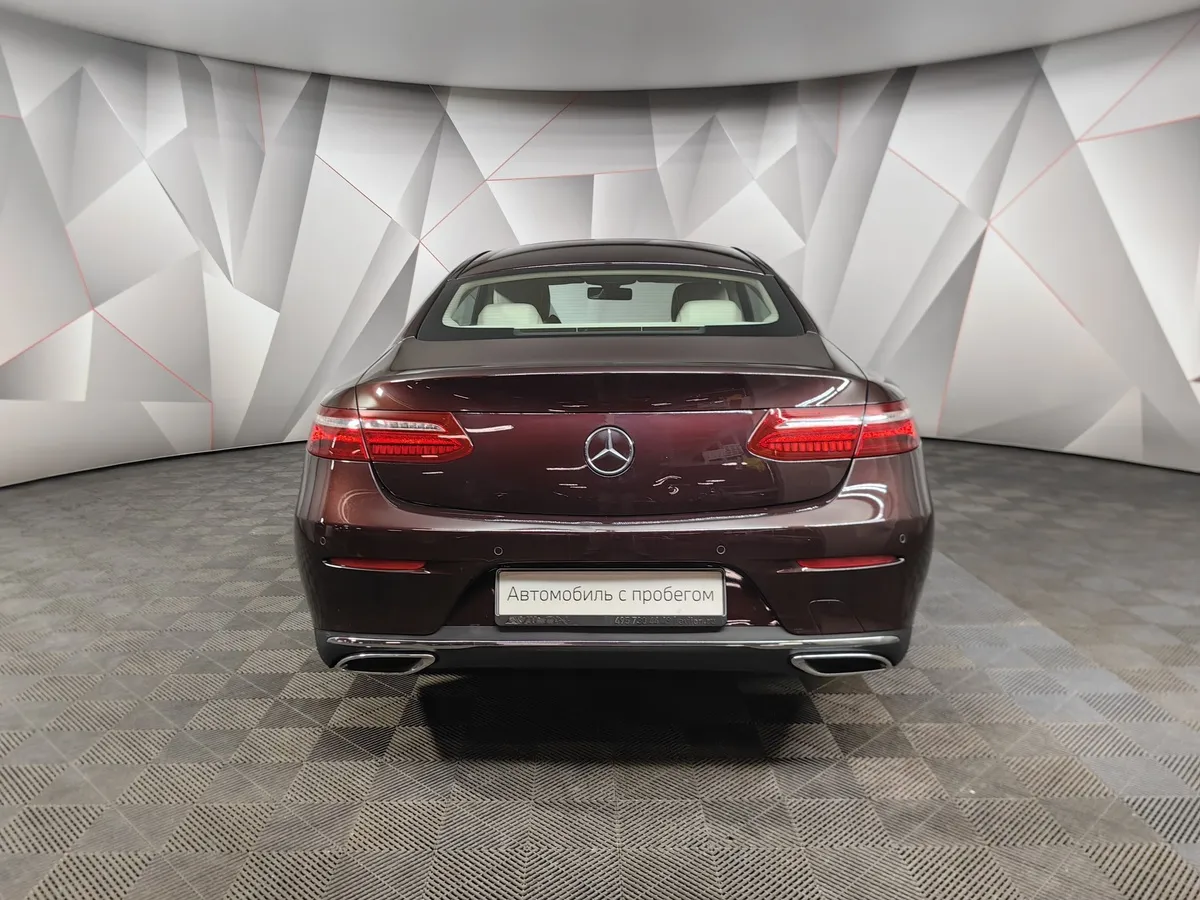 Mercedes-Benz E-Класс E 200 G-TRONIC (184 л.с.) Красный в АВИЛОН. Слайд №8