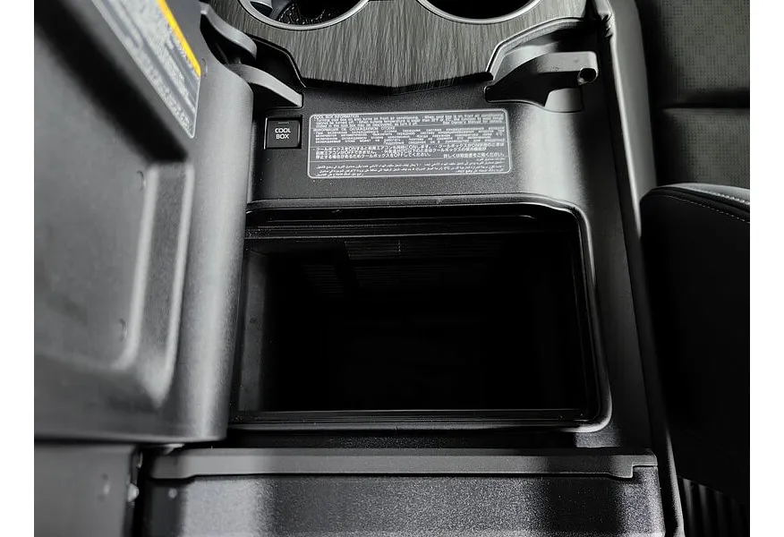 Toyota Land Cruiser 3.5 V6 AT 4WD (415 л.с.) Черный в АВИЛОН. Слайд №26