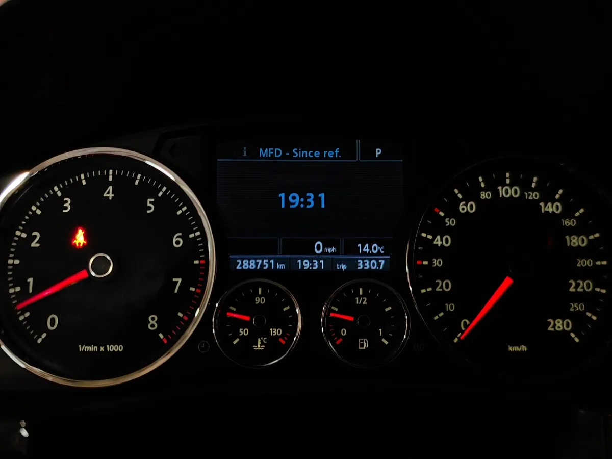 Volkswagen Touareg 4.2 Tiptronic (310 л.с.) Черный в АВИЛОН. Слайд №18