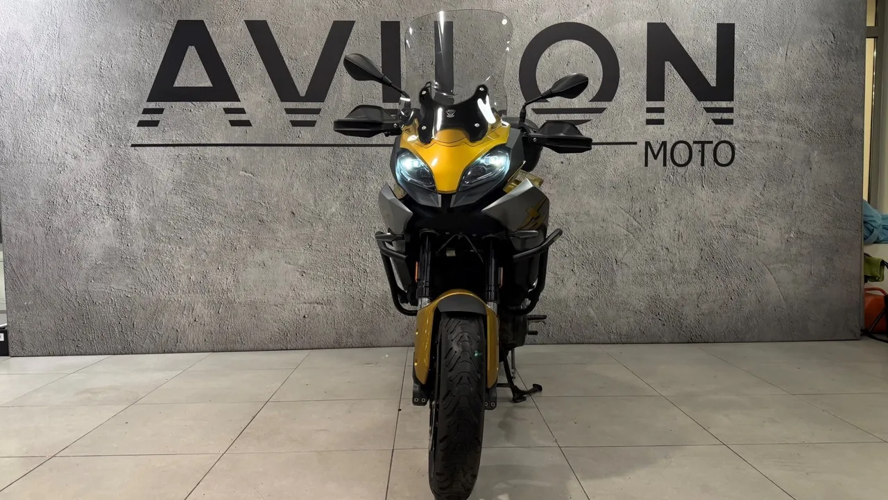 BMW Motorrad F 900 XR F 900 XR 895 см³ 895 Золотой в АВИЛОН. Слайд №5