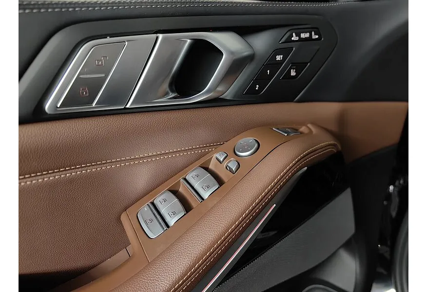 АВИЛОН - BMW X7 xDrive30d Steptronic (249 л.с.) Черный - slide 16