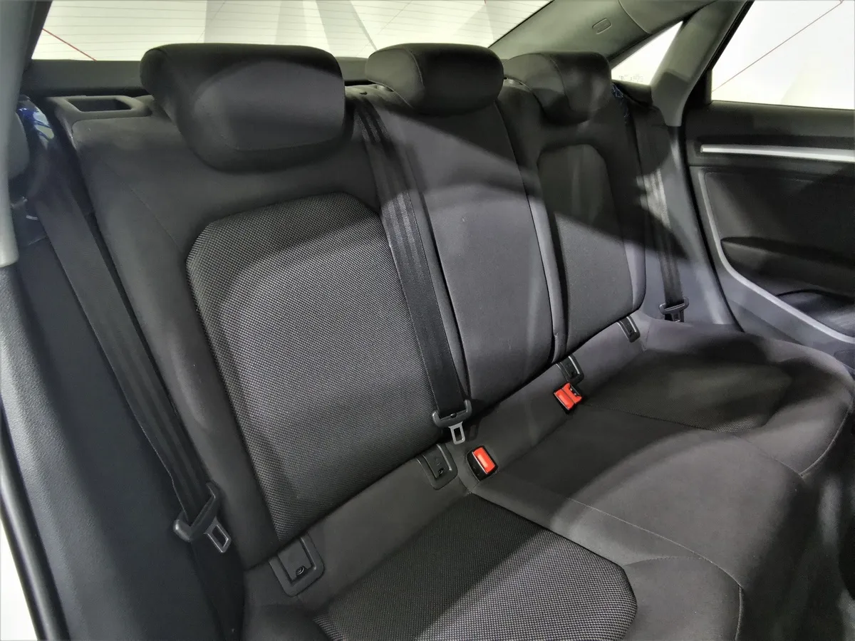 Audi A3 1.4 TFSI AT (150 л.с.) Белый в АВИЛОН. Слайд №16