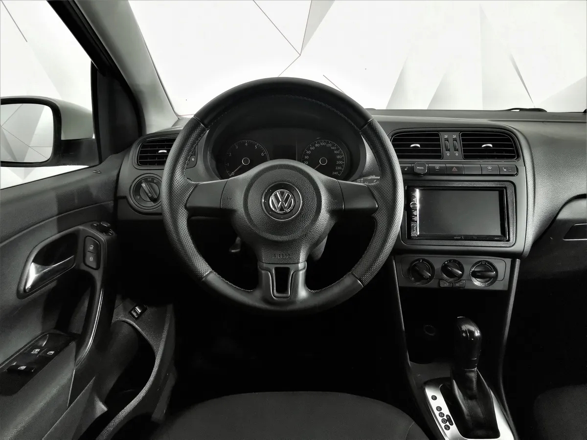 Volkswagen Polo 1.6 Tiptronic (105 л.с.) Trendline Белый в АВИЛОН. Слайд №17
