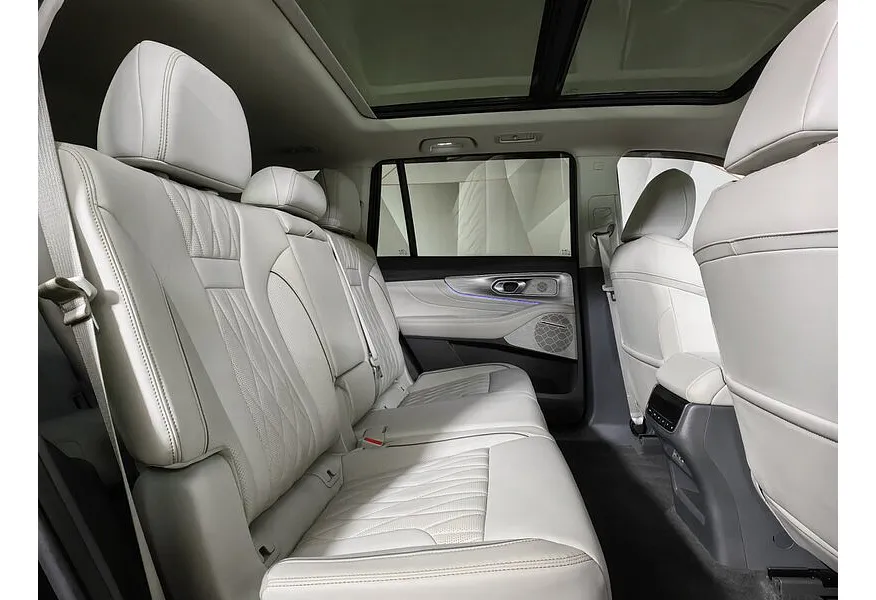 GAC GS8 2.0T 4WD (231 л.с.) GT Черный в АВИЛОН. Слайд №16