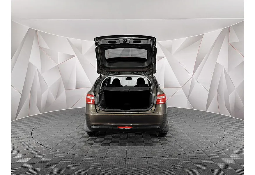 ВАЗ (Lada) Vesta 1.6 CVT (113 л.с.) Коричневый в АВИЛОН. Слайд №12