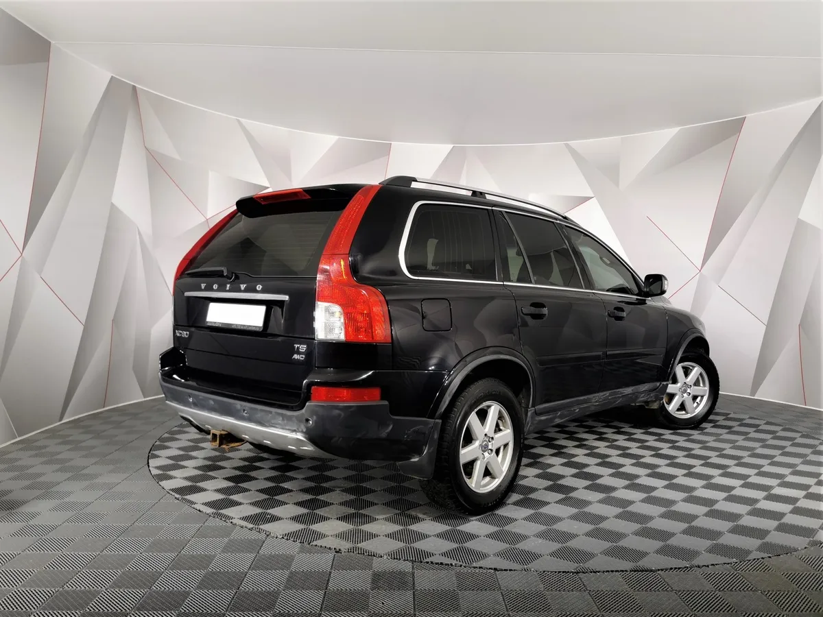 Volvo XC90 2.5 T5 Geartronic AWD (5 мест) (210 л.с.) Черный в АВИЛОН. Слайд №2