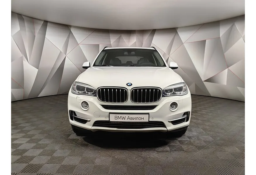 BMW X5 xDrive35i Steptronic (306 л.с.) Белый в АВИЛОН. Слайд №3