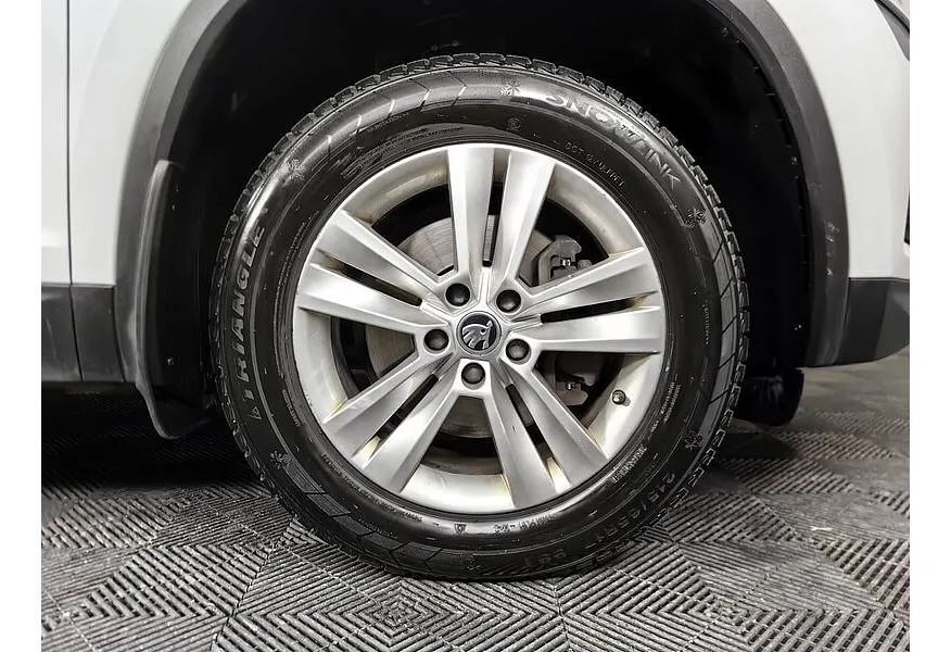 Skoda Kodiaq 1.4 TSI DSG 4X4 (150 л.с.) Белый в АВИЛОН. Слайд №9