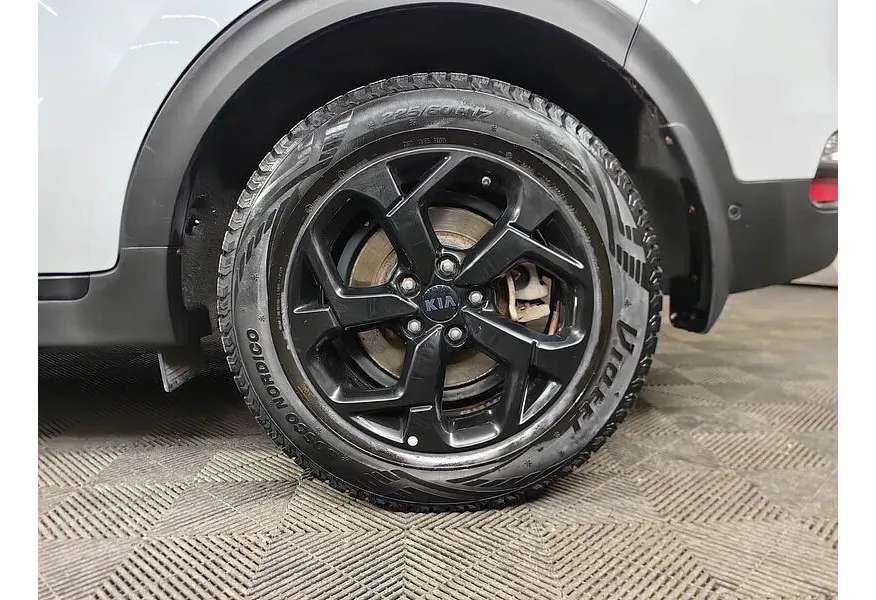 Kia Sportage 2.0 MPI AT AWD (150 л.с.) Premium Белый в АВИЛОН. Слайд №9