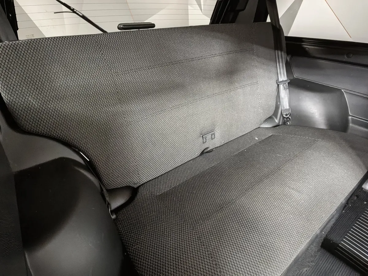 ВАЗ (Lada) 4x4 1.7 MT 8 кл. (83 л.с.) Серый в АВИЛОН. Слайд №16