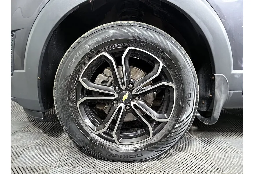 Chevrolet Captiva 2.2 TD AT (5 мест) (184 л.с.) Серый в АВИЛОН. Слайд №9