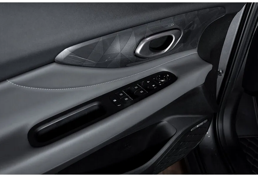 АВИЛОН - GAC Empow 1.5 DCT (170 л.с.) GL S-style Черный - slide 8