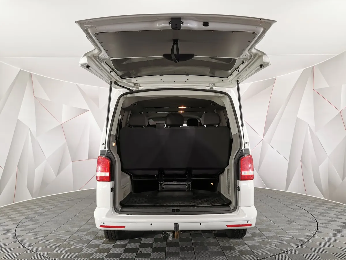 Volkswagen Caravelle 2.0 TDI MT L1 (102 л.с.) Comfortline Белый в АВИЛОН. Слайд №10