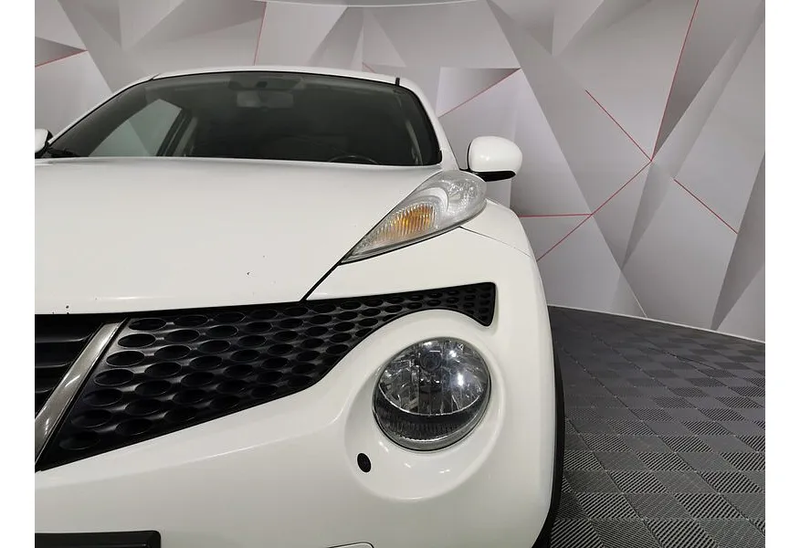 Nissan Juke 1.6 CVT (117 л.с.) Белый в АВИЛОН. Слайд №9