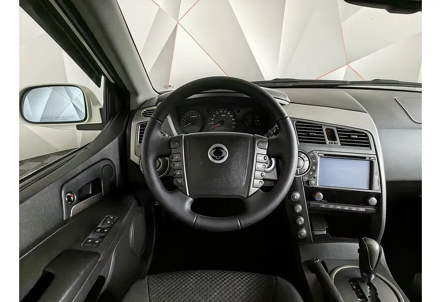 АВИЛОН - SsangYong Kyron 2.3 E-Tronic 4WD (150 л.с.) Белый - slide 10
