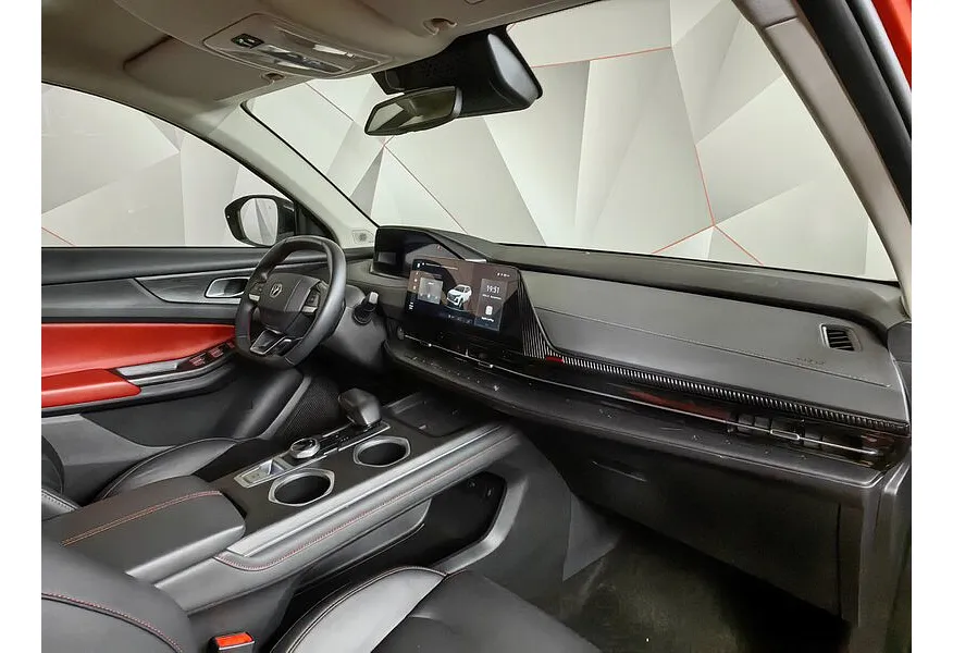 Changan UNI-S 1.5T 7DCT 2WD (181 л.с.) Tech Plus Красный в АВИЛОН. Слайд №13