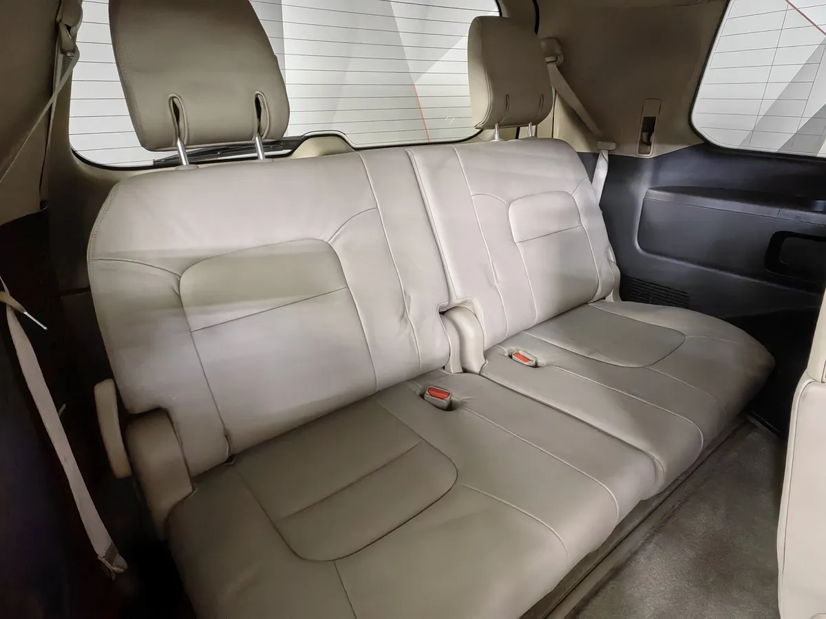Toyota Land Cruiser 4.5 Twin-Turbo D AT 4WD (5 мест) (235 л.с.) Престиж Черный в АВИЛОН. Слайд №25
