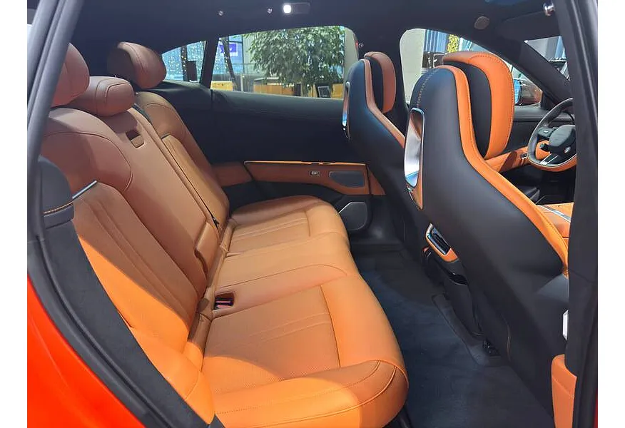 Xiaomi YU7 AT 4WD (690 л.с.) MAX Оранжевый в АВИЛОН. Слайд №10