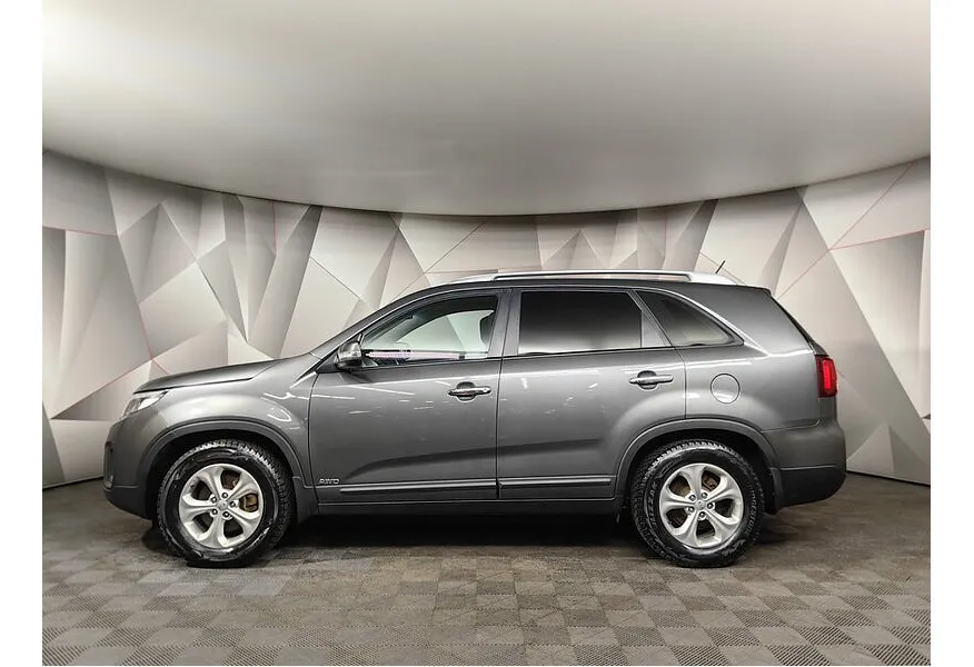 Kia Sorento 2.5 MPI 4WD AT (180 л.с.) Comfort Серый в АВИЛОН. Слайд №5