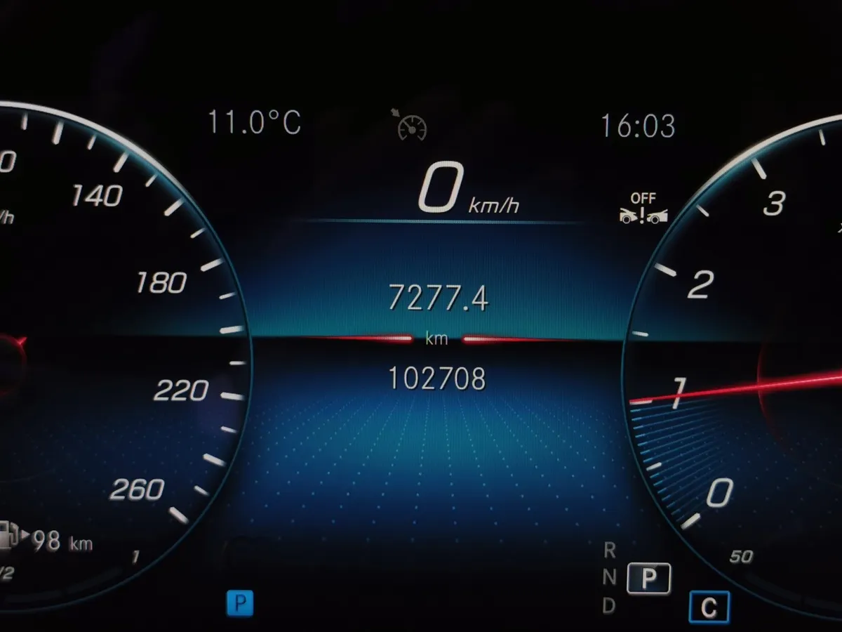 Mercedes-Benz E-Класс E 200 4MATIC 9G-TRONIC (197 л.с.) Sport Черный в АВИЛОН. Слайд №12