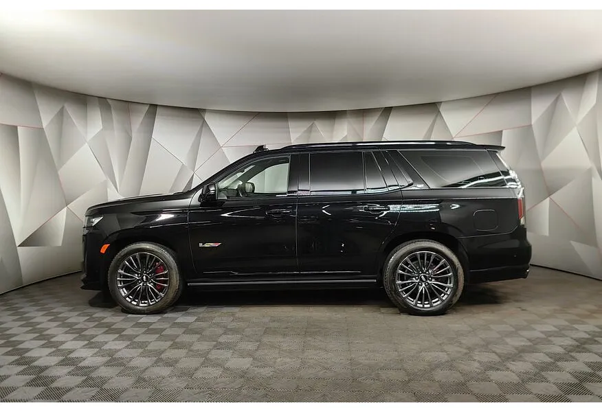 АВИЛОН - Cadillac Escalade V 6.2 AT 4WD (690 л.с.) V-series Черный - slide 2