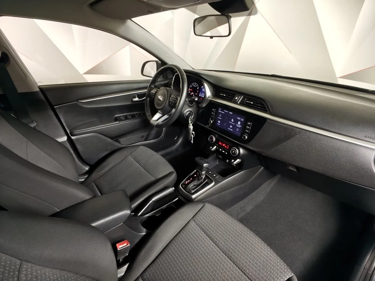 Kia Rio 1.6 AT (123 л.с.) Серый в АВИЛОН. Слайд №13
