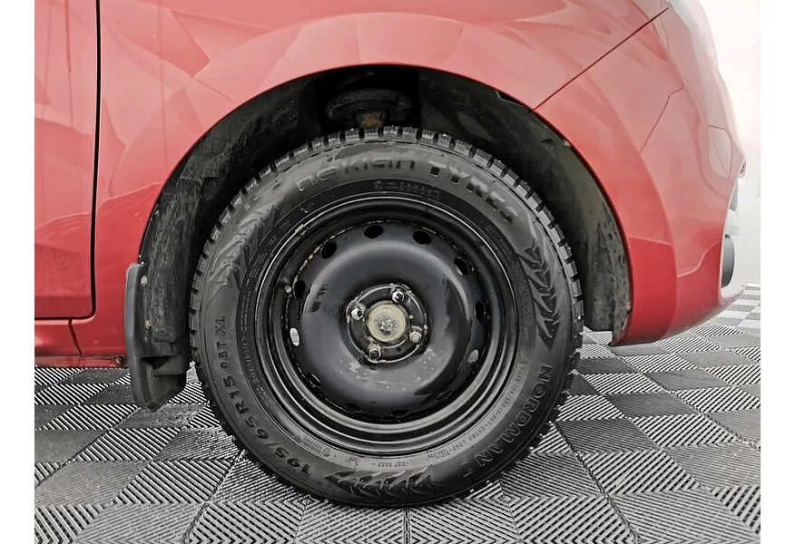 ВАЗ (Lada) XRAY 1.6 MT (106 л.с.) Красный в АВИЛОН. Слайд №9