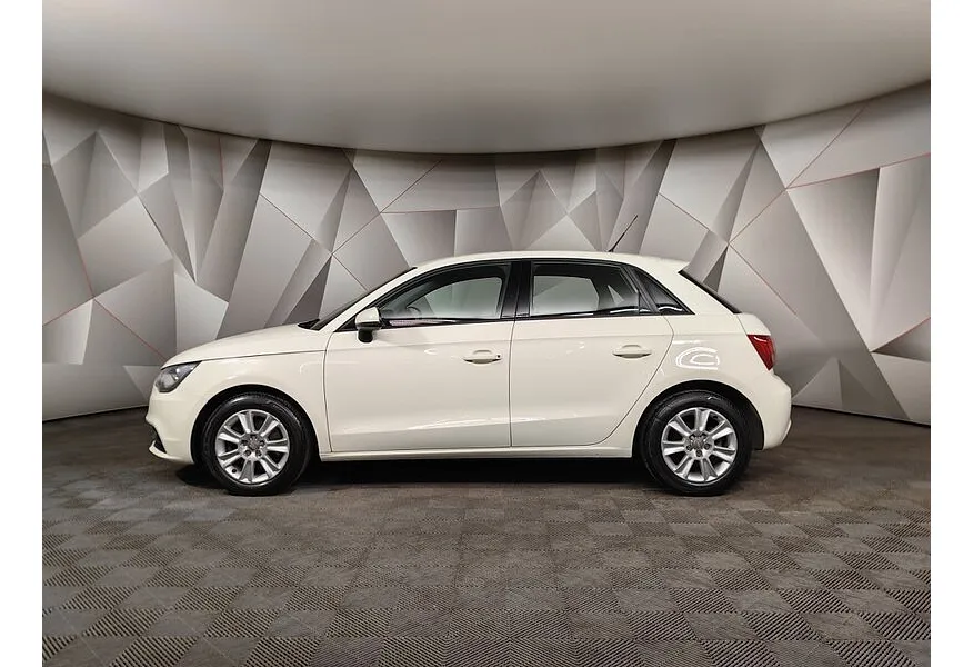 Audi A1 1.4 TFSI S-tronic (122 л.с.) Белый в АВИЛОН. Слайд №5