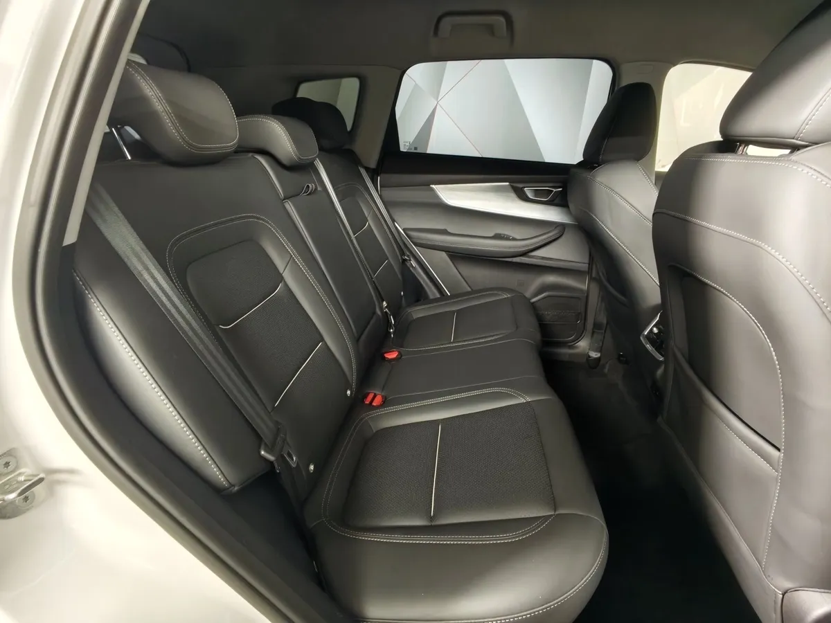 Chery Tiggo 7 Pro Max 1.5 CVT (147 л.с.) Elite Белый в АВИЛОН. Слайд №16