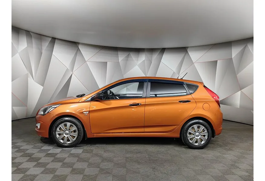 Hyundai Solaris 1.6 MT (123 л.с.) Active Оранжевый в АВИЛОН. Слайд №5 Hyundai Solaris 1.6 MT (123 л.с.) Active Оранжевый в АВИЛОН. Слайд №5