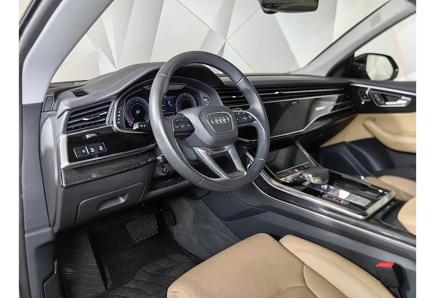 Audi Q8 55 TFSI Tiptronic quattro (340 л.с.) Оранжевый в АВИЛОН. Слайд №19