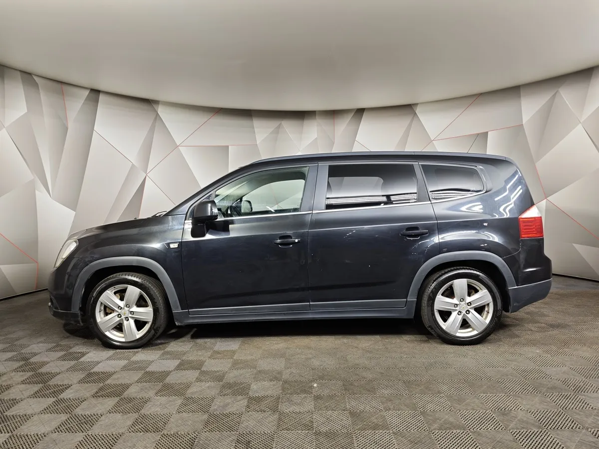 Chevrolet Orlando 1.8 AT (141 л.с.) Черный в АВИЛОН. Слайд №5