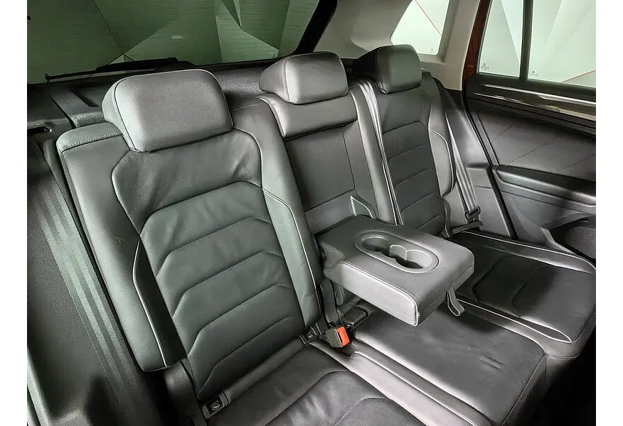 Volkswagen Tiguan 2.0 TDI 4Motion DSG (150 л.с.) Highline Красный в АВИЛОН. Слайд №17