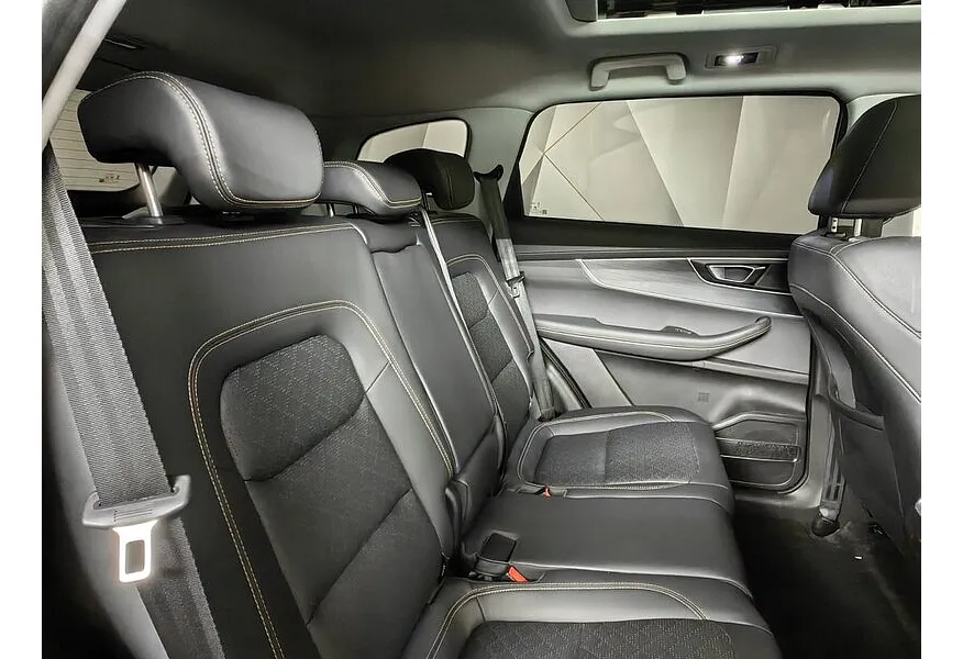 Chery Tiggo 8 1.5 AMT (147 л.с.) Prestige Plus Черный в АВИЛОН. Слайд №16