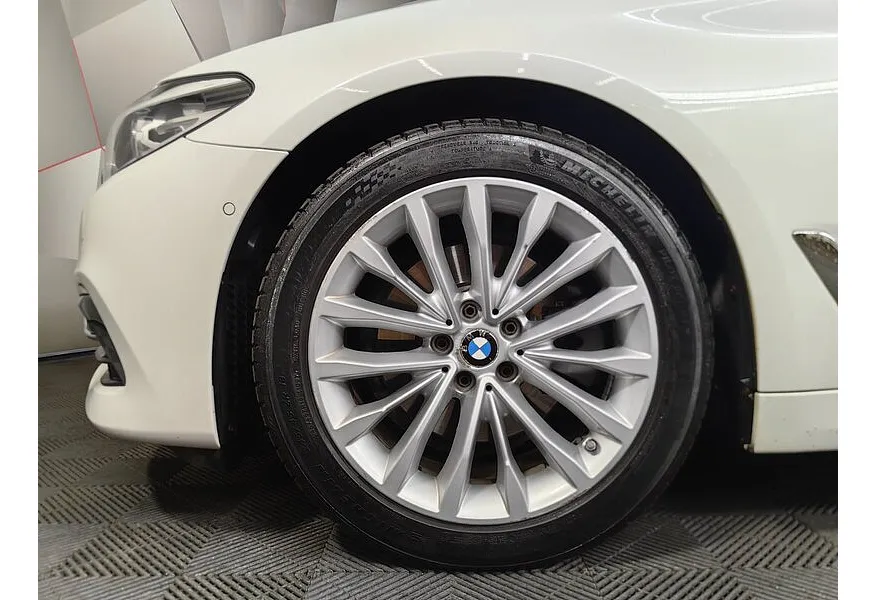 АВИЛОН - BMW 5 серия 520d xDrive Steptronic (190 л.с.) Белый - slide 16