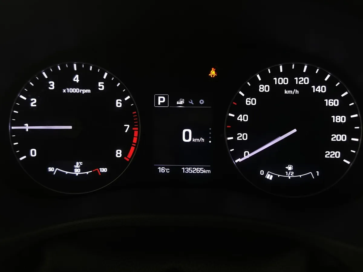 Hyundai Creta 2.0 AT (149 л.с.) Travel Серый в АВИЛОН. Слайд №11